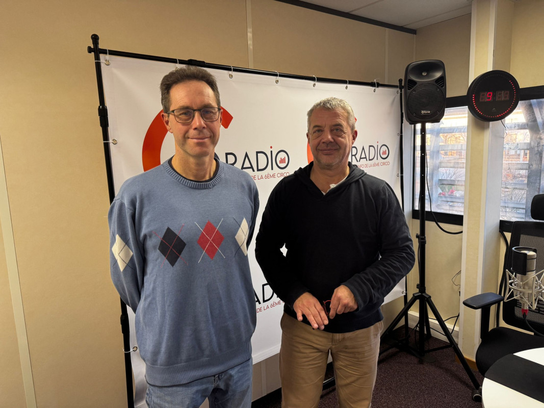 Astronomie: " La terre dans l'univers, c'est comme un grain de semoule dans l'océan!"