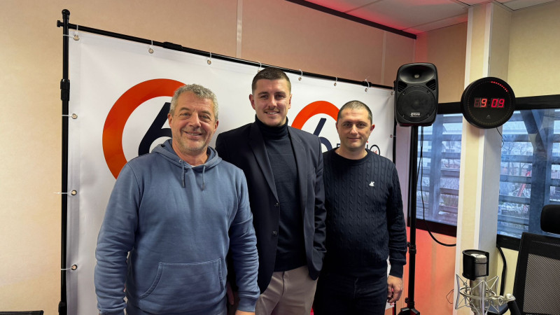 Adrien Dellas: Pullman D'Aquitaine